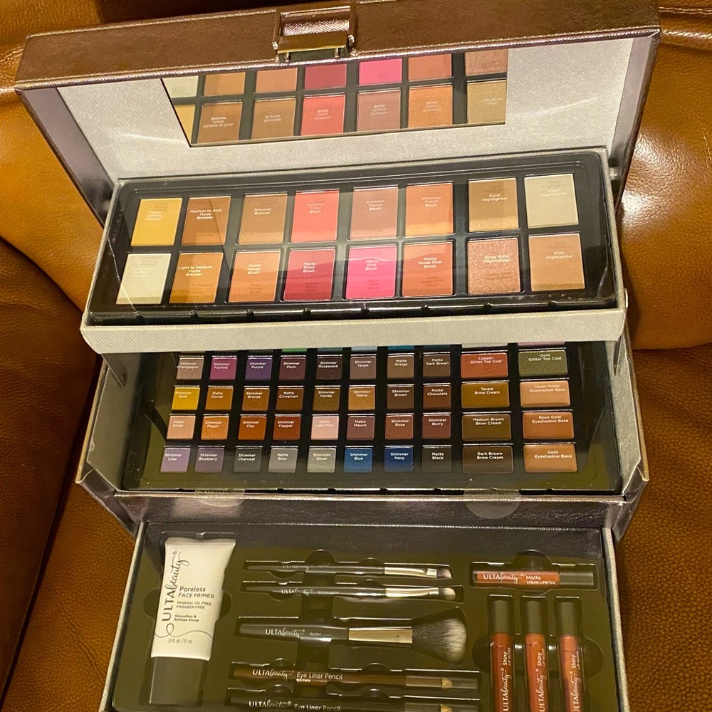 NIB Ulta Makeup Set with Case
